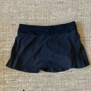 Lululemon Play off the Pleats Mid-rise Skirt